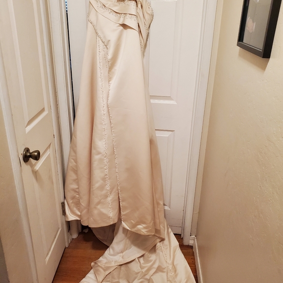 Wedding Dress size 16 Haute Couture by Maggie Sottero - Picture 5 of 5